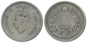 George VI, Half Silver Rupee, 1944, Lahore Mint, Mule, C / II / L raised, II dies of Bomba