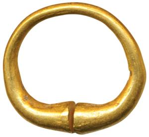 Gold Jewellery, Gold Ear ornament from Junagadh region (c. 600 BC), 5.5g, a plain ring, th