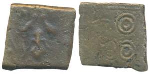 Kukutapada Dynasty, Copper Unit, 4.79g, Marathawada Region, ’Gaja Lakshmi’ type, Abhisheka