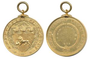 University of Bombay, Gold Medal 25.47g, obv. arms of the University of Bombay, rev. award