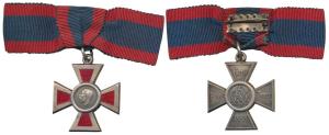 Royal Red Cross, George V, 2nd Class (A.R.R.C.), silver and enamel, bust of George V in ce