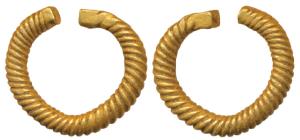 Gold Earring, 1.02g, a simple ring with serrations, found in Ujjaini area. Extremely Fine.