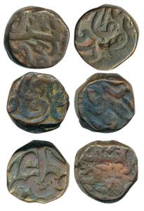 Akbar, Copper Dam (3), Dogaon? Mint, a dagger on obv. Fine+, Scarce. (3)