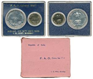 1970 Uncirculated Set, Food For All, set of 2, 20 Paise and Rupees 10. The outer box sligh