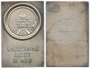 Photographic Society of India, Silver Plaque, 108.9g, 43x67mm, obv. Taj Mahal as seen thro