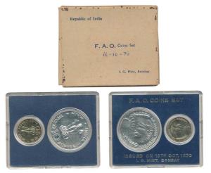 1970 Uncirculated Set, Food For All, set of 2, 20 Paise and Rupees 10. In near immaculate 