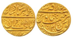 Muhammad Akbar II, Gold Mohur, 10.71g, Shahjahanabad Mint, AH 122X/2, an umbrella as a min
