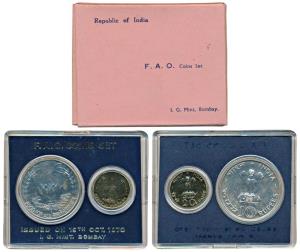 1970 Uncirculated Set, Food For All, set of 2, 20 Paise and Rupees 10. In immaculate condi