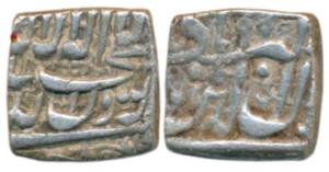 Akbar, Silver Square ½ Rupee, 5.60g, Ahmedabad Mint (mint name off flan), Kalima type, AH 