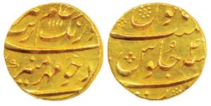 Aurangzeb, Gold Mohur, 11.09g, Surat Mint, AH 1111/4x (KM 315.45). About Uncirculated.