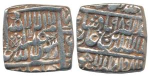Akbar, Silver Square Rupee, 11.15g, Dar us-Sultanate Lahore Mint, AH 989, Kalima type, nea