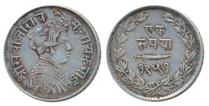 Sayaji Rao III, Silver Rupee, 11.35g, small flan, VS 1951 (KM Y36a). About Extremely Fine.