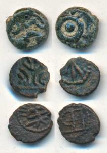South Indian uncertain Copper Kasu, stylised Yali head on obverse, leaf on reverse, unlist