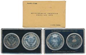 1973 Uncirculated Set, Grow More Food, set of 2, Rupees 10 and 20. In near immaculate cond