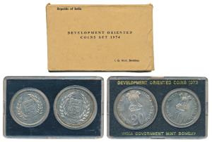 1974 Uncirculated Set, Planned Families Food For All, set of 2, Rupees 10 and 50. In near 