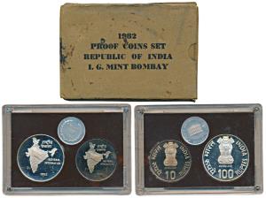 1982 Proof Set, National Integration, set of 2, Rupees 10 and 100. The outer box slightly 
