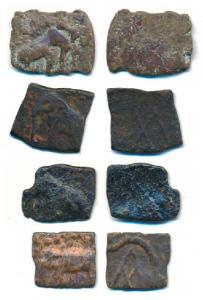 Pandyas, Copper un-inscribed, 6.45g, obv. elephant standing to right with small symbols ab