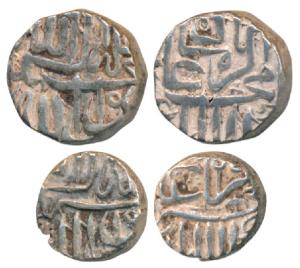 Akbar, Silver Mahmudi and ½, Mulher Mint (KM 71.1 & 72.2). Very Fine+. (2)