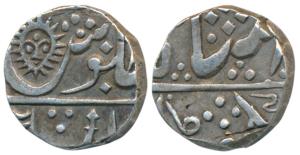 Malharnagar Mint, Silver ½ Rupee, 5.60g, in the name of Shah Alam II, sun face on rev (KM 