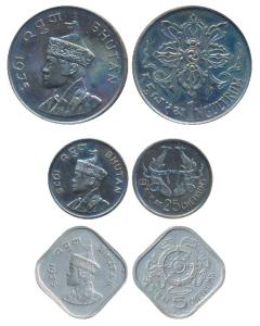 Bhutan, Cupro Nickel Ngultrum, 25 and 5 Chhertum. Uncirculated. (3)