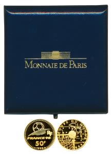 France, Gold 50 Francs, 8.45g, 1996, World class Soccer. Proof, within original box of iss