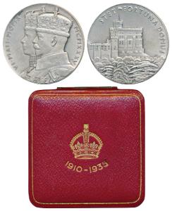 George V and Queen Mary Silver Jubilee Medal, Silver, 86.3g, Domus Medal, conjoined busts 