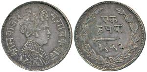 Sayaji Rao III, Silver Rupee, 11.35g, small flan, VS 1952 (KM Y36a). Extremely Fine.