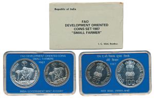 1987 Uncirculated Set, Small Farmers, set of 2, Rupees 20 and 100. In immaculate condition
