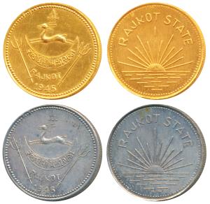 Dharmendrasinghji (1930-1948 AD), Gold and Silver Mohurs, 5.7g, obv. coat of arms of the s