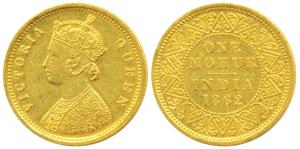 Victoria Queen, Gold Mohur, 11.66g, 1862, two flowers in bottom panel of jabot, V in relie