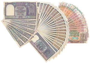 Rupees 10 complete set of 44 notes, with different dates and signatures of all varieties (