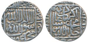 Akbar, Silver Rupee, 11.43g, mint name off flan but style that of Qanauj, Kalima type, AH 