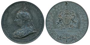 Victoria Diamond Jubilee White metal, obv. matured bust of the Queen to left, rev. coat of