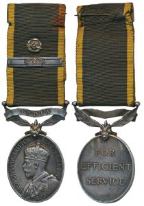 Efficiency Medal, George V, Silver, India written on a foliated bar, awarded to PTE. E ROZ