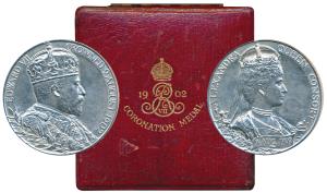 Edward VII Coronation Medal, Silver, 85.9g, bust of the Emperor to right on obv., bust of 