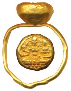 Vijayanagara Period Ring fitted with Gold Pagoda, Devaraya I, Gold Pagoda, 4.62g, obv. Shi