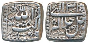 Akbar, Silver Square Rupee, 11.35g, obv. Allahu Akbar, rev. Jale Jallaluhu, mintless and m