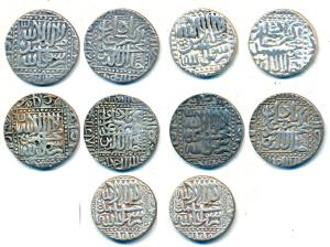 Akbar, Silver Rupee (5), Dar-al-Sultanate Ahmedabad Mint, AH 982, 983, 998 & 987 (KM 80.2)
