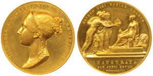Victoria Coronation, Gold Medal, 31.33g, obv. bust of a young Victoria, rev. three ladies 