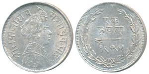 Sayaji Rao III, Silver Rupee, 11.3g, Small flan, VS 1954 (KM 36a). Extremely Fine, Rare.