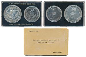 1974 Uncirculated Set, Planned Families Food For All, set of 2, Rupees 10 and 50. Within o