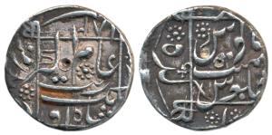 Aurangzeb, Silver Rupee, 11.54g, Junagarh / Junagadh Mint, AH 1082 date in top margin, leg