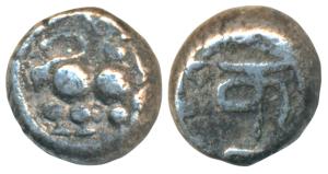 Yadavas of Devagiri, Krishna (1247-1261 AD), Silver Kasu, 1.88g, obv. lion to left, rev. D