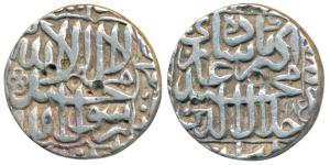 Akbar, Silver Rupee, 11.36g, Patna Mint, AH 985, Kalima type (KM 80.16). Very Fine.