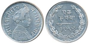 Sayaji Rao III, Silver Rupee, 11.3g, Small flan, VS 1954 (KM 36a). Very Fine+, Rare.