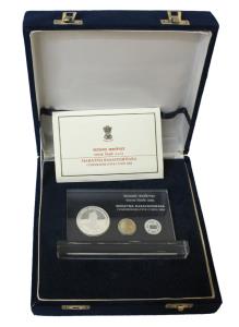 2006 V.I.P. Proof Set, Mahatma Basaveshwara, set of 2, Rupees 5 and 100, with stand. In im
