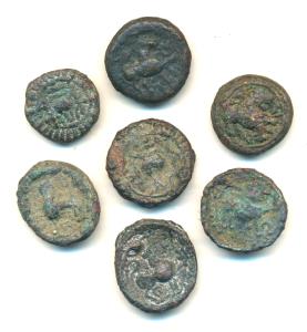 Vishnukundins, Andhra Region, Copper base Alloy (7), obv. lion standing to right with upra