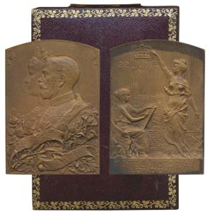 George V and Queen Mary Coronation, Bronze plaque, obv. conjoined bust of King George V an