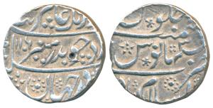 Aurangzeb, Silver Rupee, 11.33g, Islamabad (Mathura) Mint, AH 1106/3X (KM 300.36). Very Fi