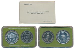 1979 Uncirculated Set, Happy Child Nation’s Pride, set of 2, Rupees 10 and 50. In immacula